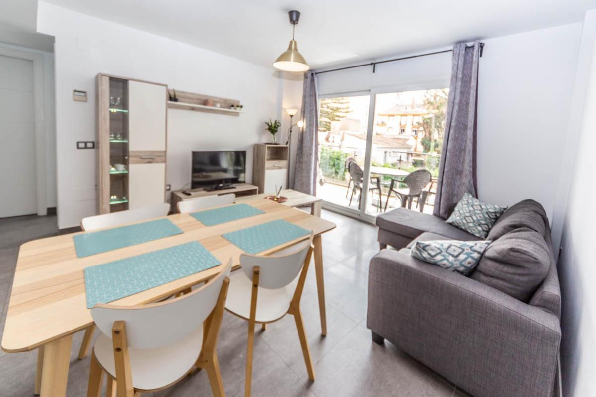 フエンヒロラModerno Y Luminoso Apartamentoアパートメント エクステリア 写真